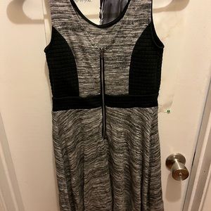 xhilaration target grey and zipper no sleeves size xsmall